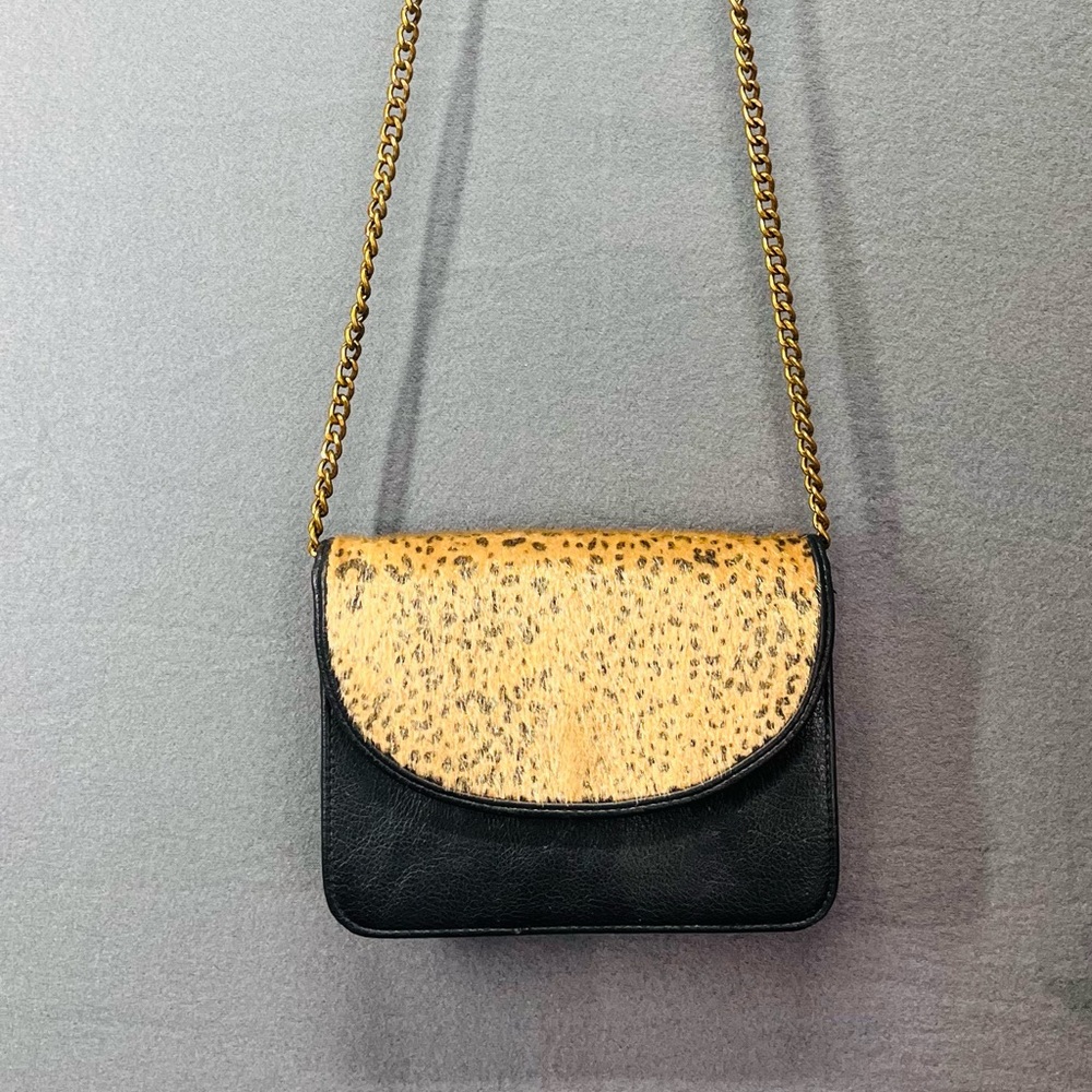 American Eagle Outfitters Black Crossbody Bag with Tan‎ Speckled Flap